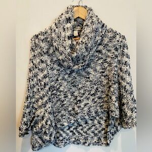 Beautiful sweater with oversized turtleneck in cream, grey and black size small